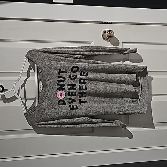 Donut sweater - Picture 1 of 1